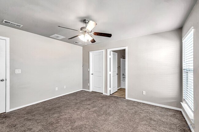 Building Photo - 9115 Ratliff Rdg