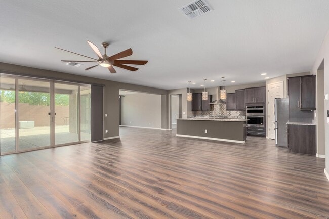 Building Photo - 27025 N 69th Ln