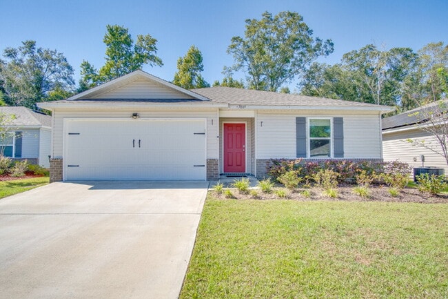 Primary Photo - 3-Bed, 2-Bath Modern Home in Prime Locatio...
