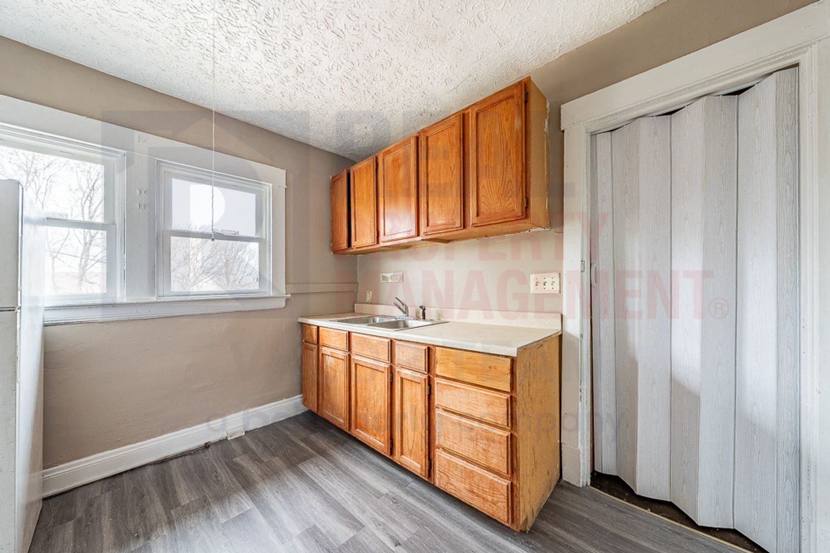 Building Photo - 14001 Idarose Ave