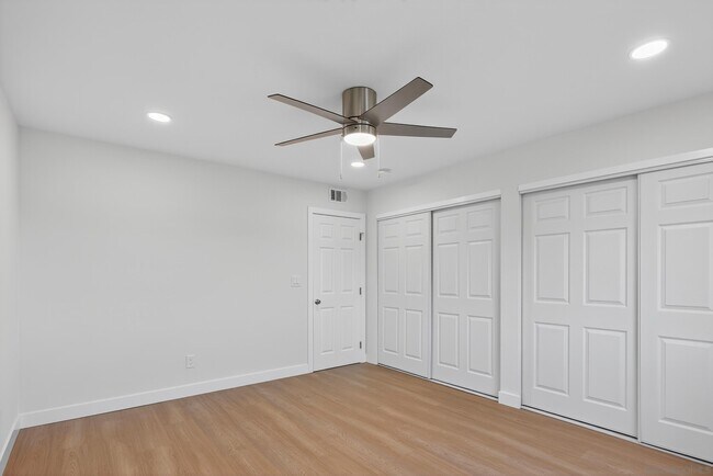 Building Photo - 4060 Rosarita Dr