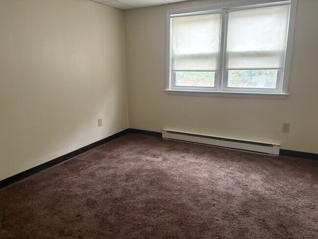 Building Photo - Andover Crossing