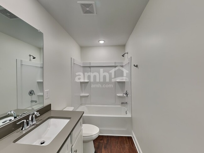 Building Photo - 3741 Blackshear Pl