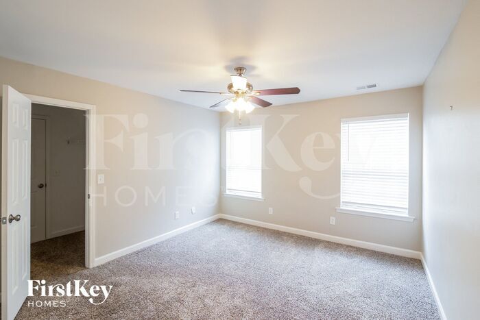 Building Photo - 203 Curico Ln