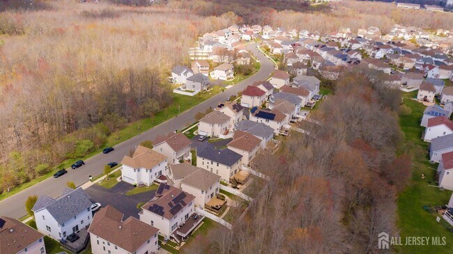 Building Photo - 460 Morning Glory Dr