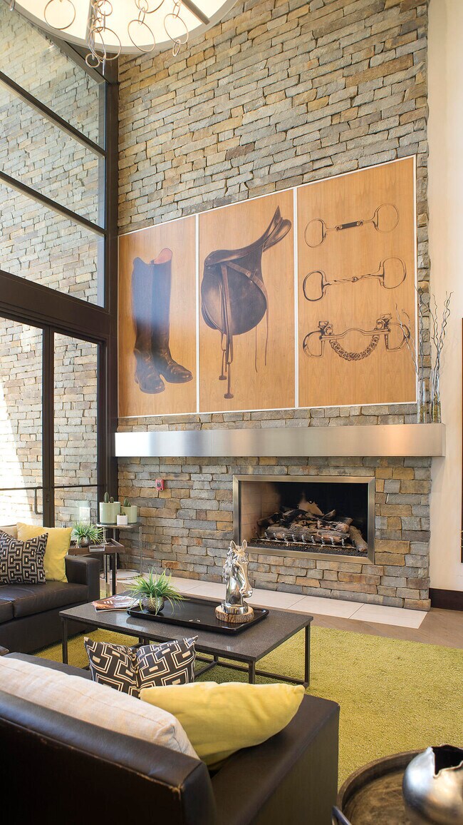 Building Photo - 82830 Logan Creek Dr