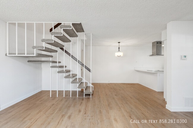 Building Photo - 3911 Camino Lindo