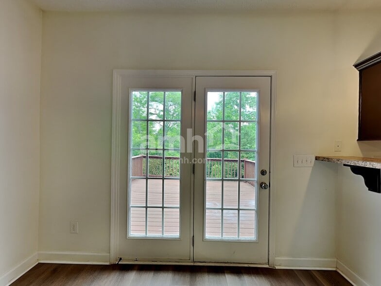 Building Photo - 3053 Bluffhollow Gap