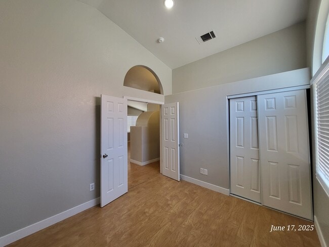 Building Photo - 3564 Spring Shower Dr