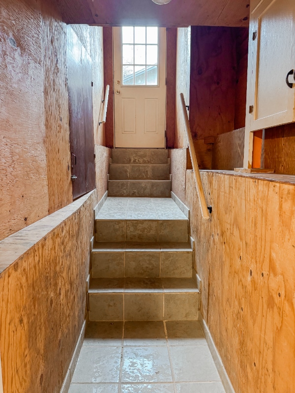 Building Photo - 835 Ouray Ave