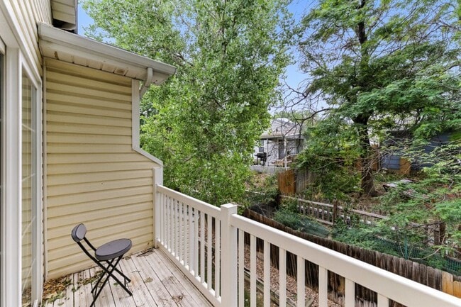 Building Photo - 17281 E Ford Dr