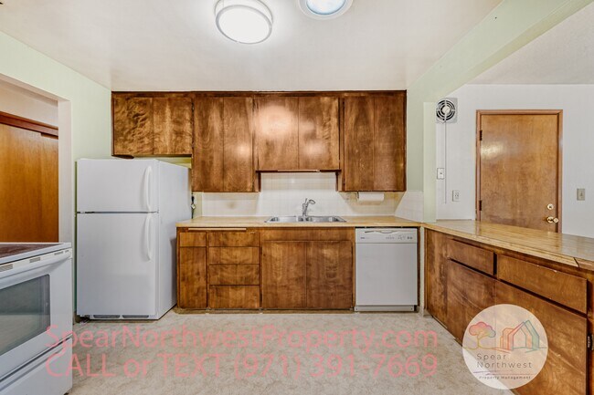 Building Photo - 9515 SE Stanley Ave