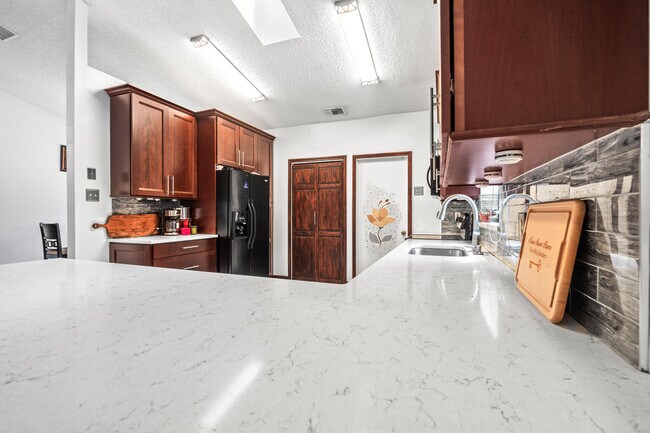 Building Photo - 8541 NW 51st Ct