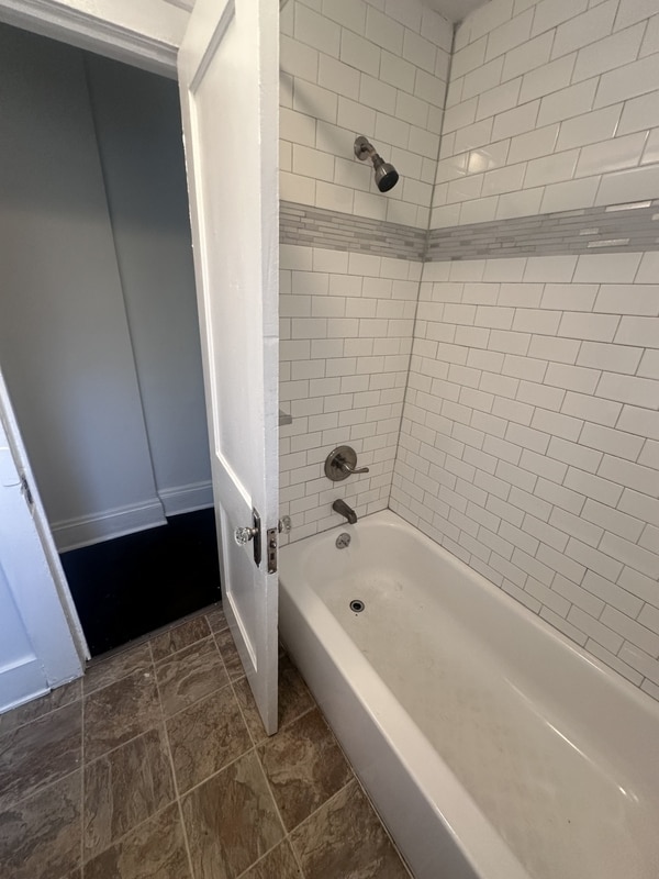 Building Photo - 3229 W 32nd St