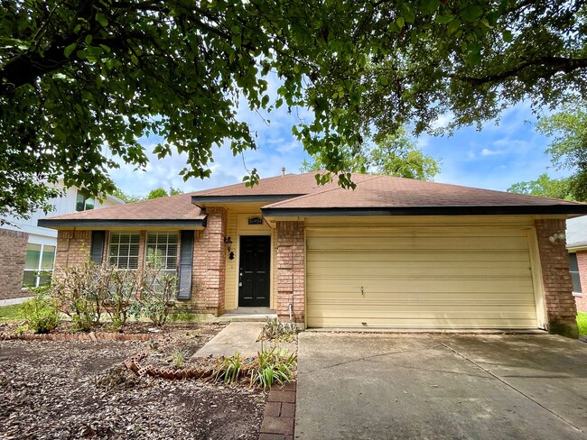 Primary Photo - SPACIOUS HOME - NEW FLOORING! - 2 LIVING A...