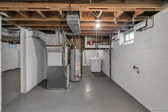 Building Photo - 1109 Shadowlawn St