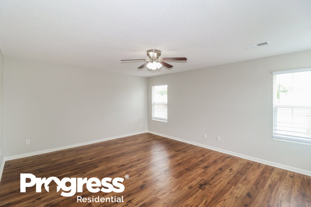 Building Photo - 10057 Chariden Dr