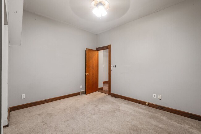 Building Photo - Maryland Lower near UWM