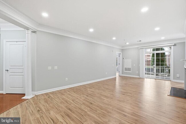 Building Photo - 7871 Rolling Woods Ct