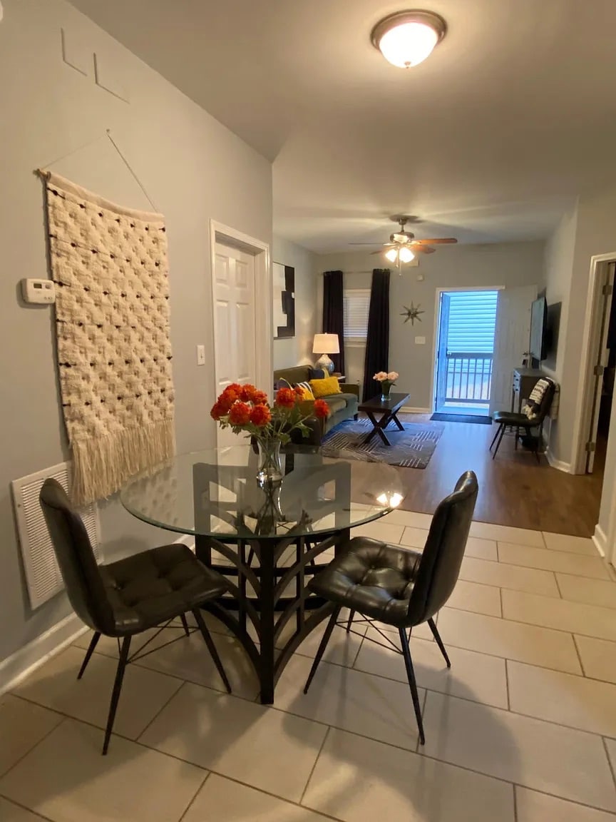 Building Photo - Room in Duplex on Jones Ave NW