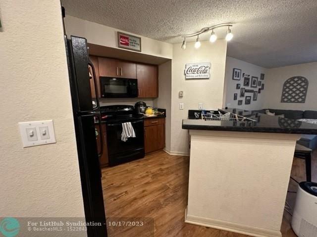 Building Photo - 12980 Vista Isles Dr