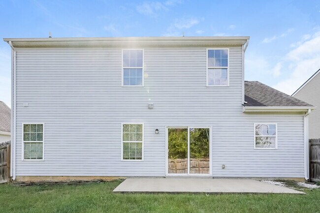 Building Photo - 724 Maylene Dr