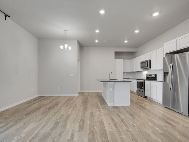 Building Photo - $2,195 - 2 Bed, 2 Bath Condo in Parker wit...
