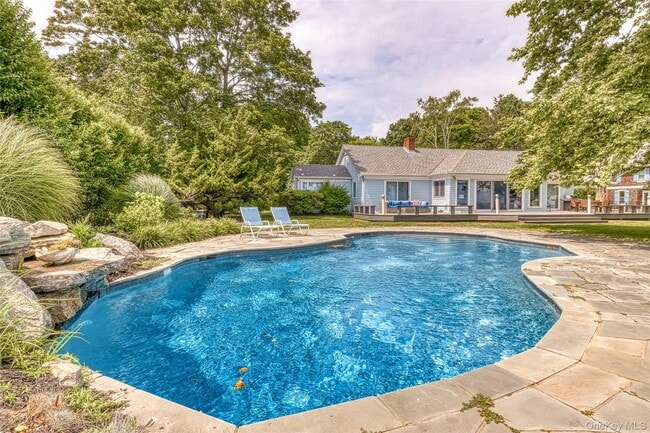 Building Photo - 11120 Main Rd