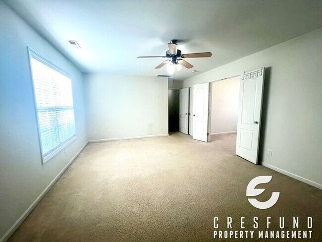 Building Photo - 3bedroom 2.5 Bath Home in Overhills Creek-...