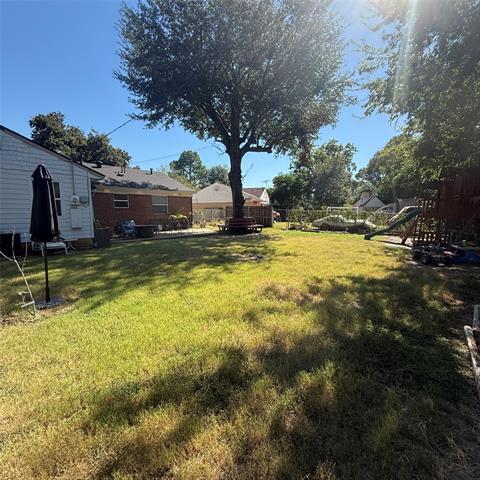 Building Photo - 1808 Donna St