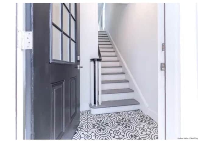 Building Photo - 520 Delaware Ave