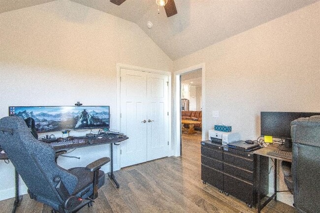 Building Photo - 2244 E Kellan Ct Terrace