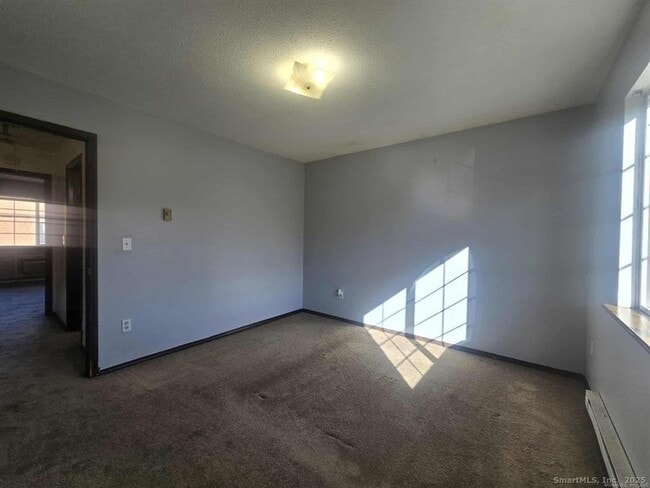 Building Photo - 921 Hamilton Ave