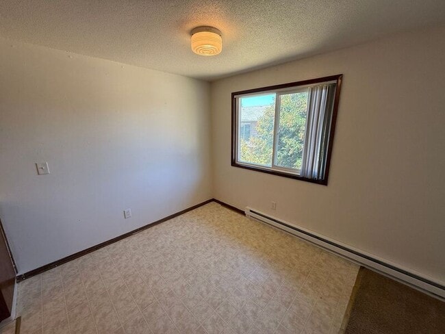 Building Photo - 3779 Iberis St NE