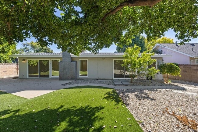 Primary Photo - 22305 Schoolcraft St