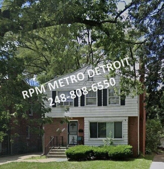 Primary Photo - Traditonal 3-Bedroom Colonial Home in Detroit