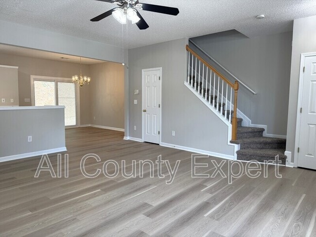 Building Photo - 4123 Howell Park Rd