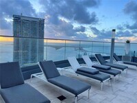 Building Photo - 1000 Brickell Plaza