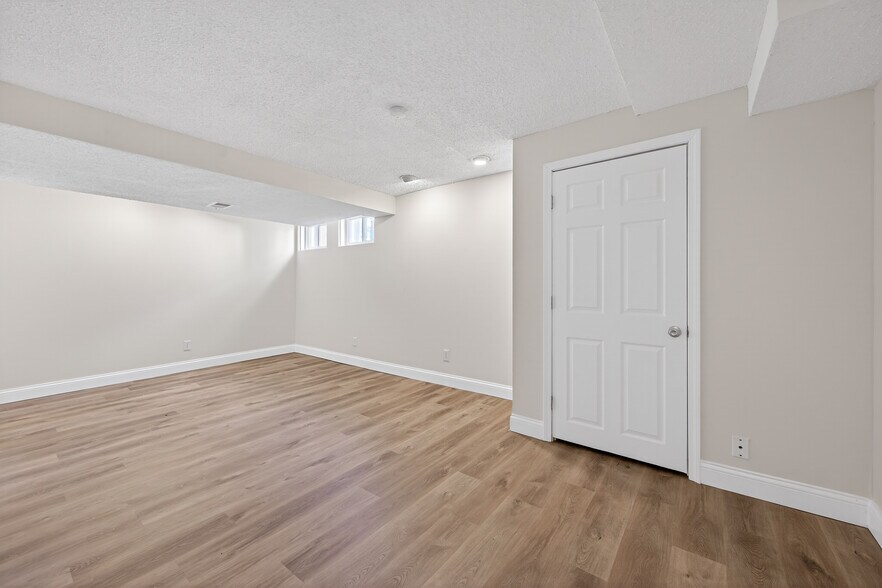 Building Photo - 1447 Pepperdine Ct