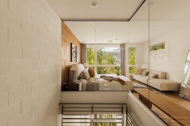 Building Photo - 3450 Cahuenga Blvd W