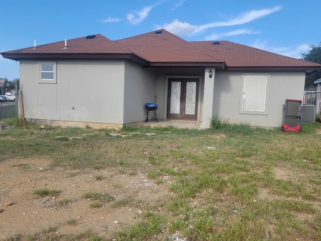 Building Photo - 3802 Nogal Lane