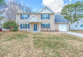 Building Photo - mubarak room 1