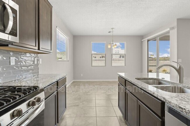 Building Photo - 5643 Linq Place Northeast