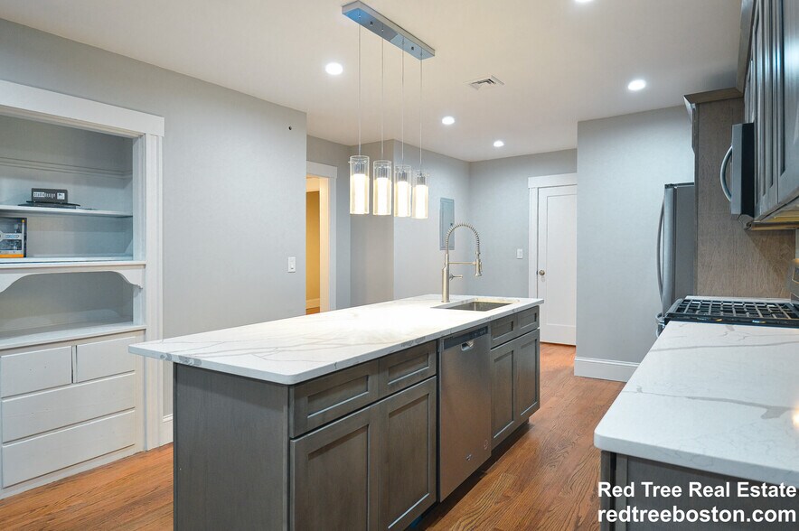 Building Photo - 25 Firth Rd