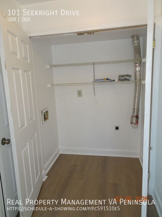 Building Photo - 101 Seekright Dr