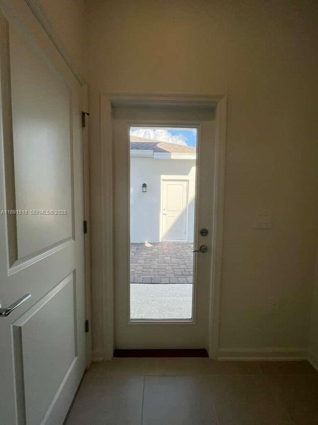 Building Photo - 5984 Zen Wy