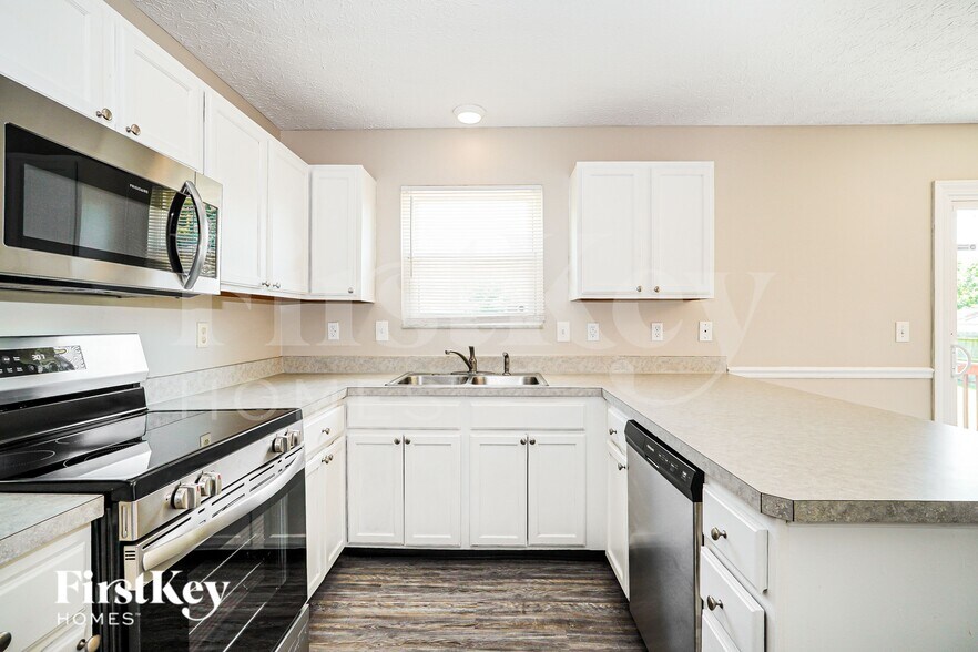 Building Photo - 7272 Moonbay Ct