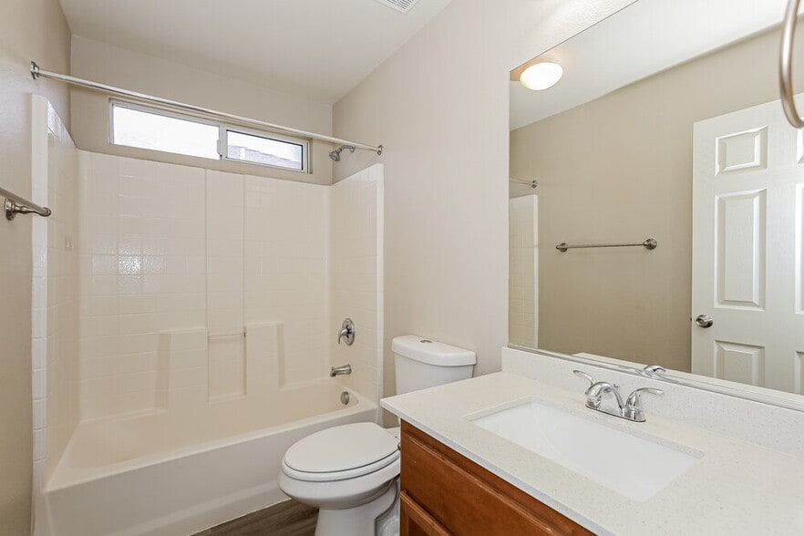 Building Photo - 927 Appaloosa Hills Ave