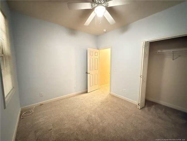 Building Photo - 755 Blue Bird Dr