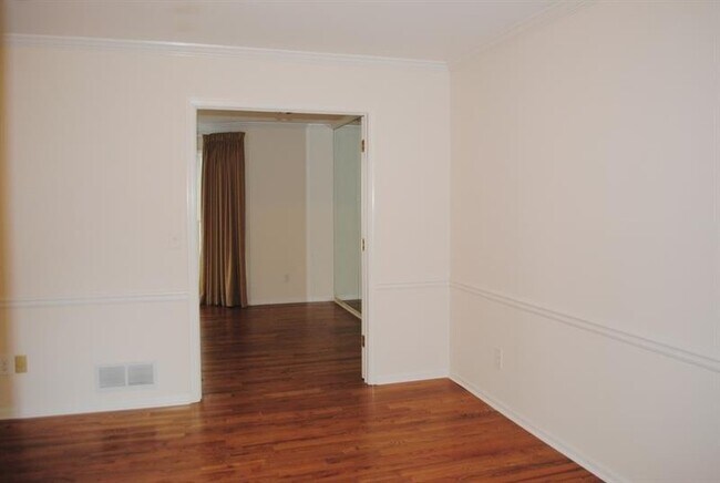 Building Photo - 1407 Independence Way